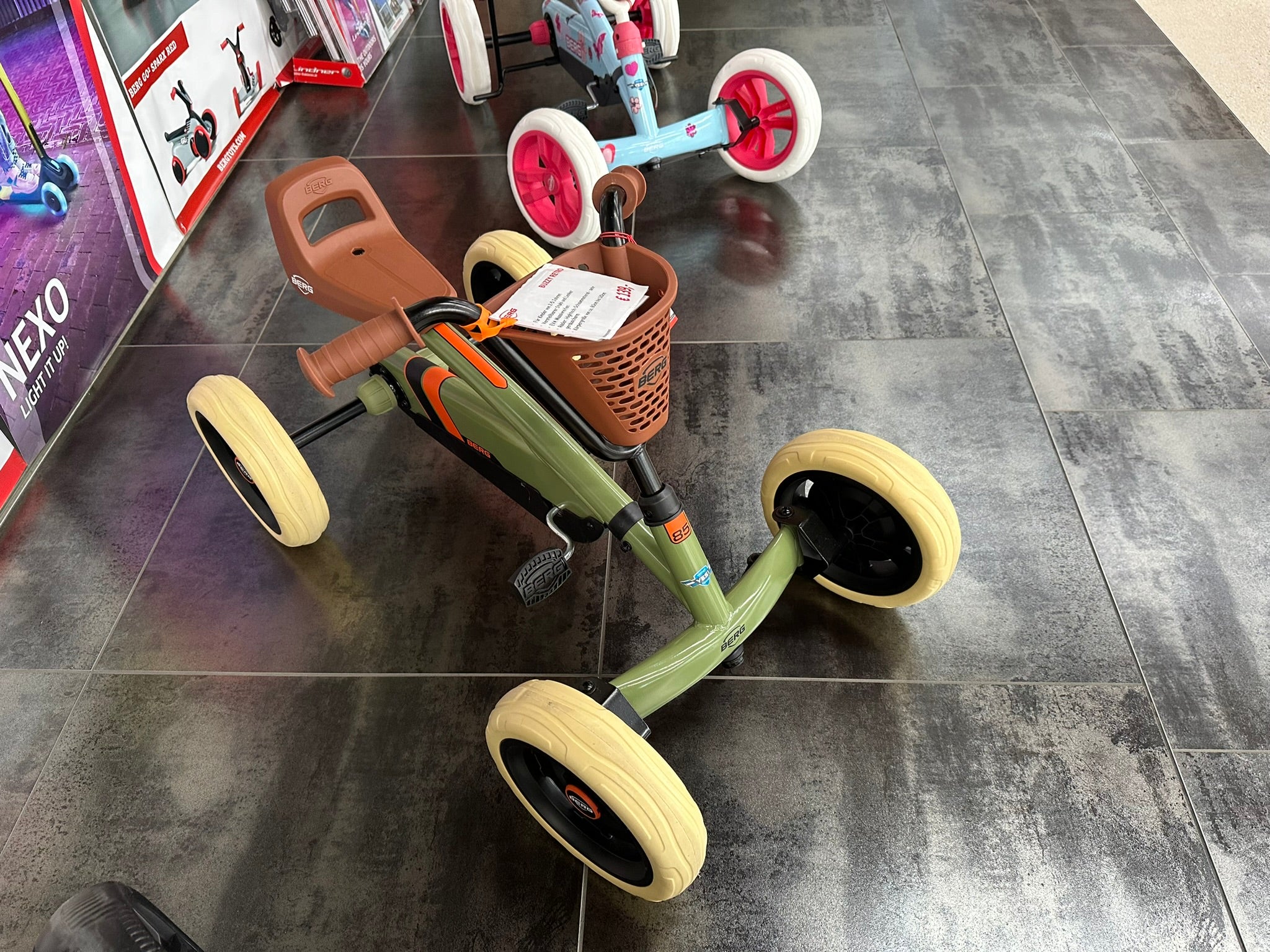 BERG Gokart Buzzy Retro Grün - Ausstellungsstück - Selbstabholung