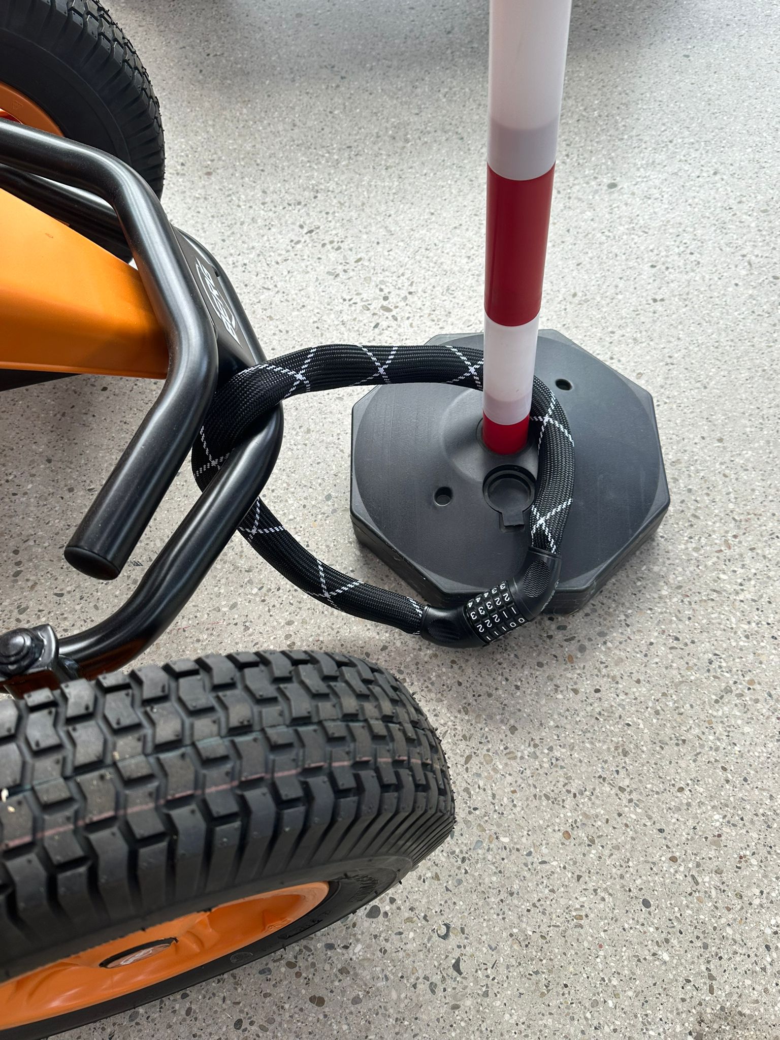 Absperrschloss mit Zahlenkombination für Gokarts