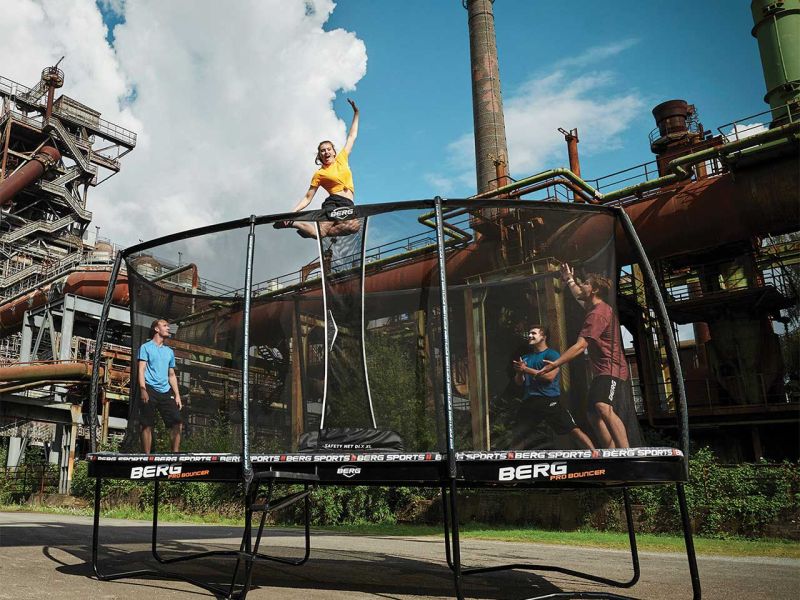 BERG Trampolin Pro Bouncer Ultim Regular mit Netz rechteckig/quadratisch